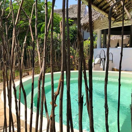 Zawadi Residenceワタム エクステリア 写真